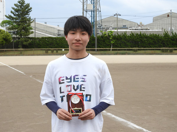 表彰式 MVPの水上晃輝選手